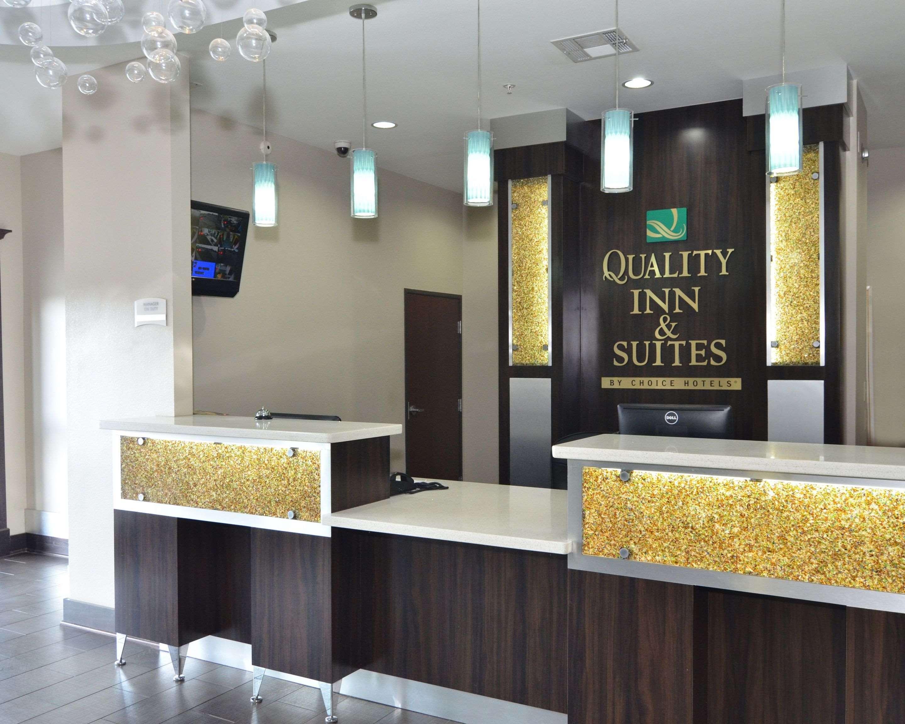 Quality Inn & Suites Kenedy - Karnes City Exteriör bild