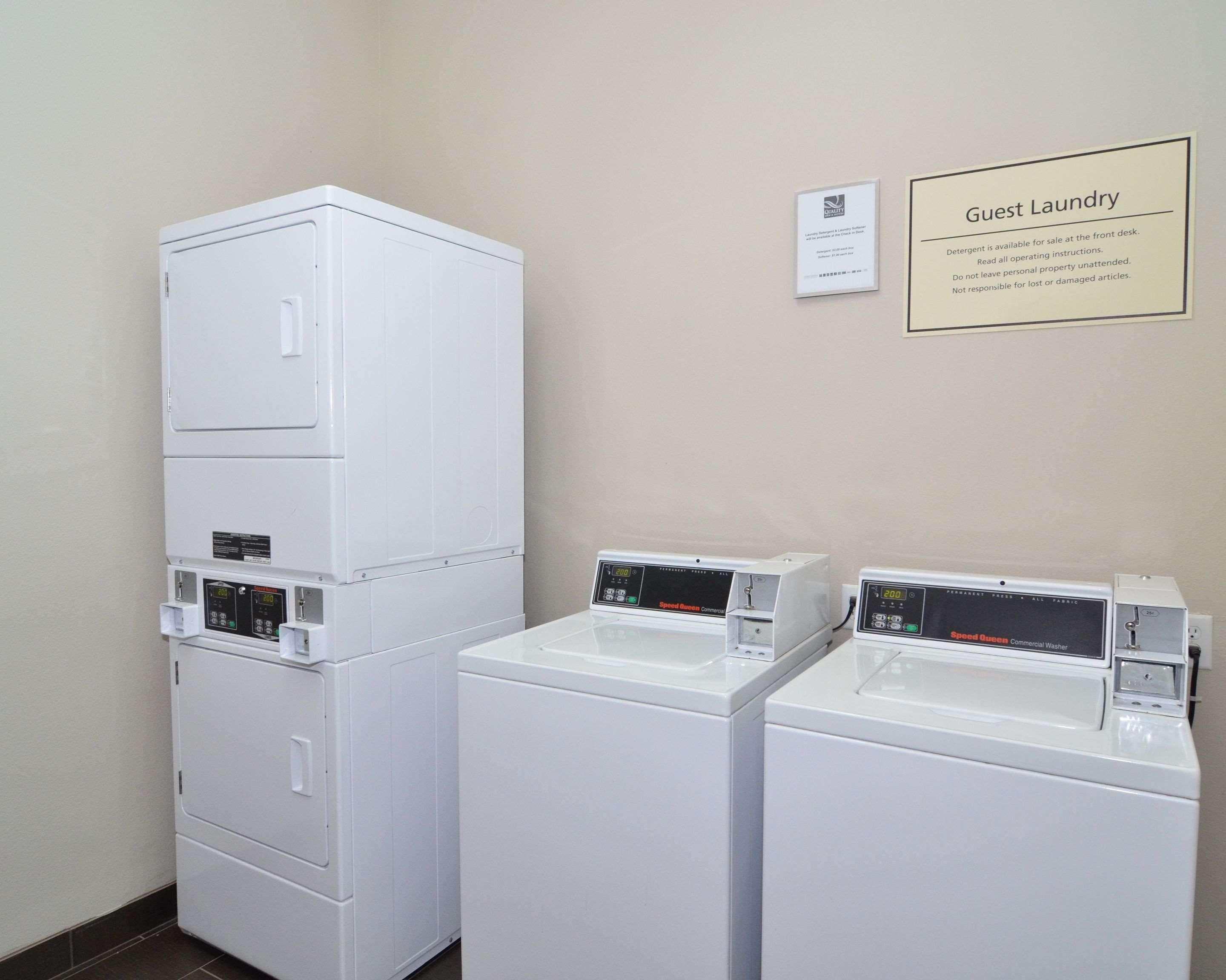 Quality Inn & Suites Kenedy - Karnes City Exteriör bild