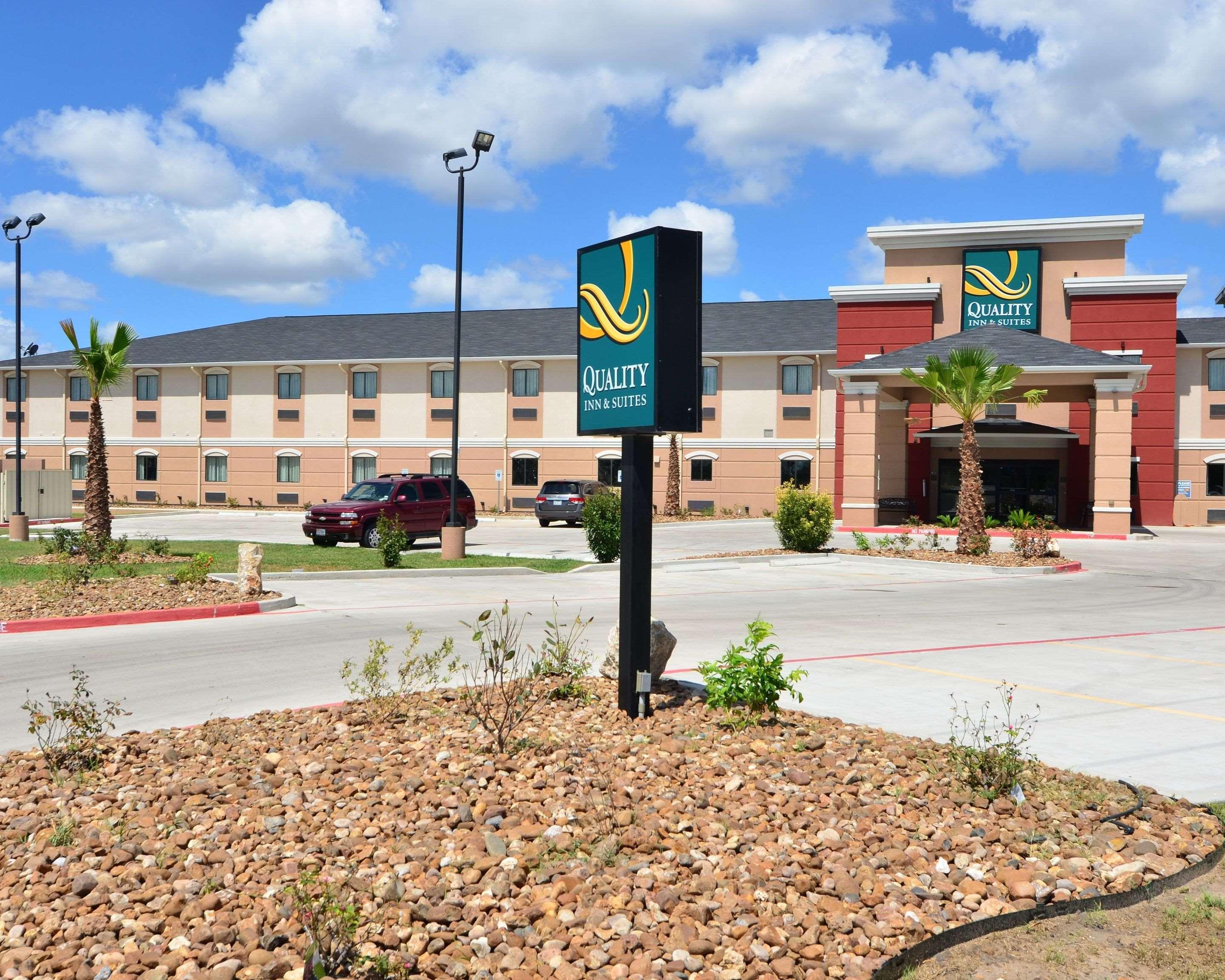 Quality Inn & Suites Kenedy - Karnes City Exteriör bild