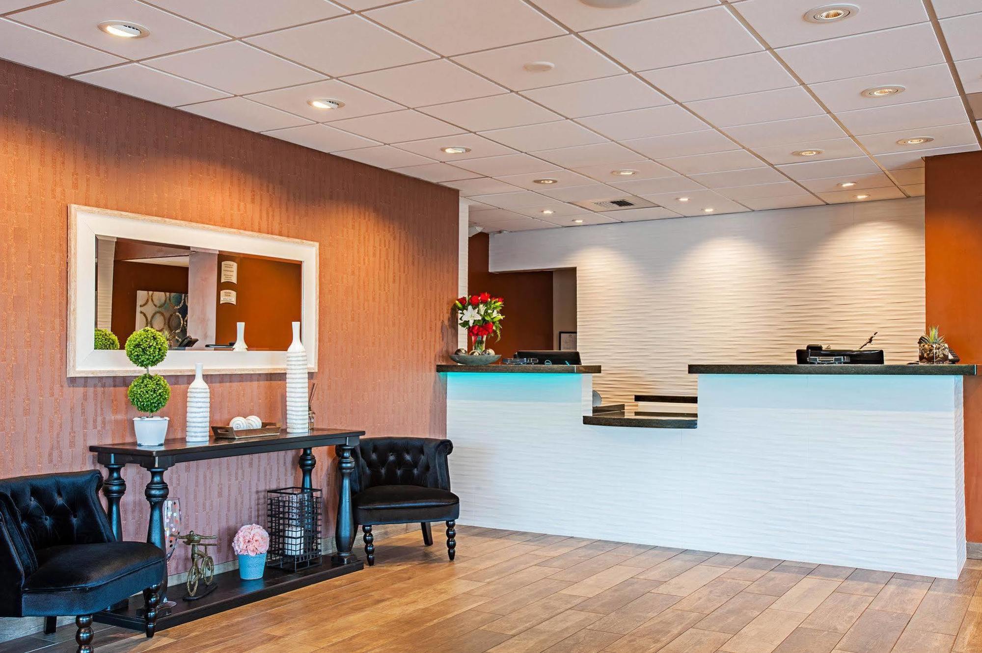 Quality Inn & Suites Kenedy - Karnes City Exteriör bild