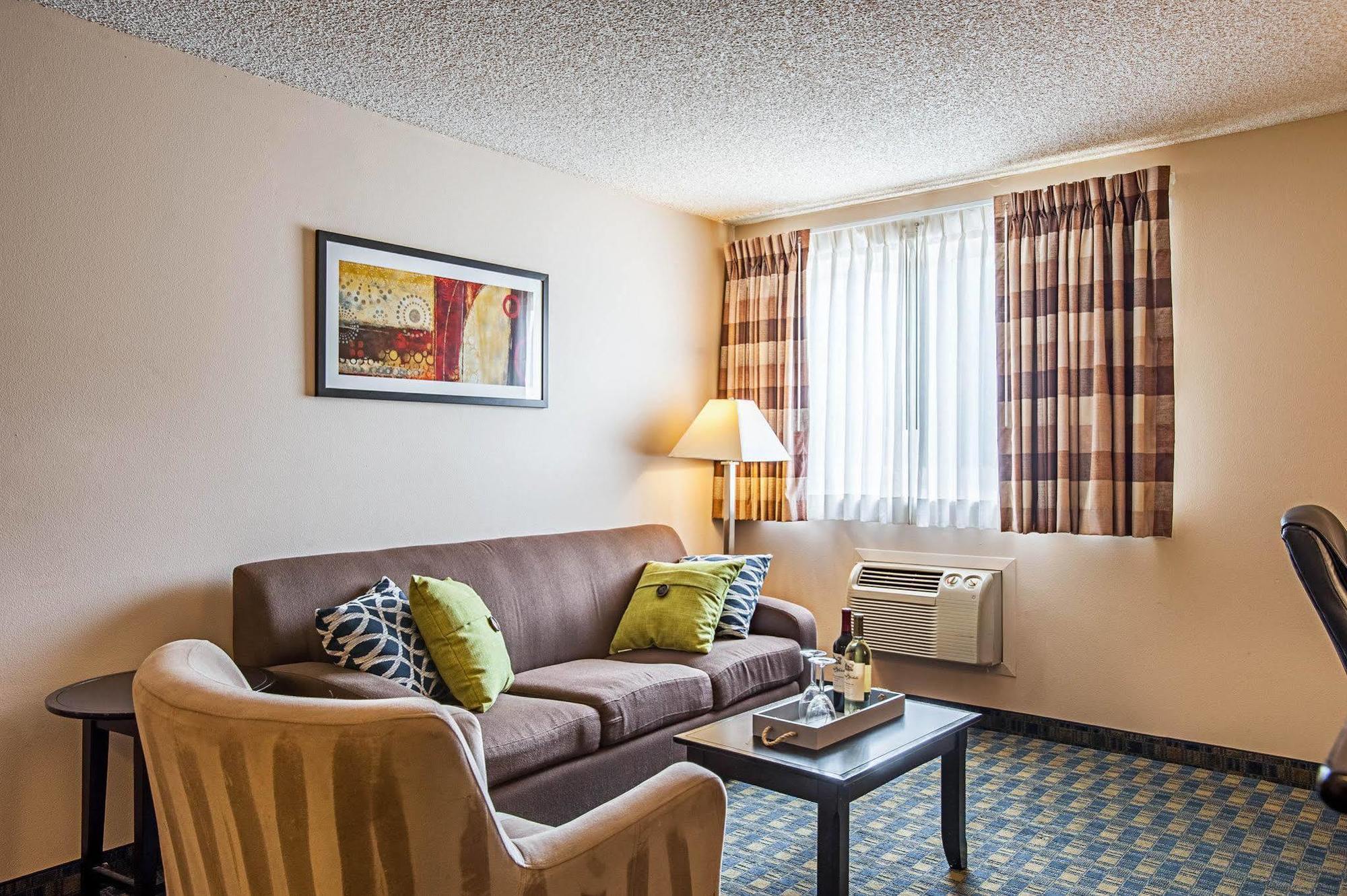 Quality Inn & Suites Kenedy - Karnes City Exteriör bild